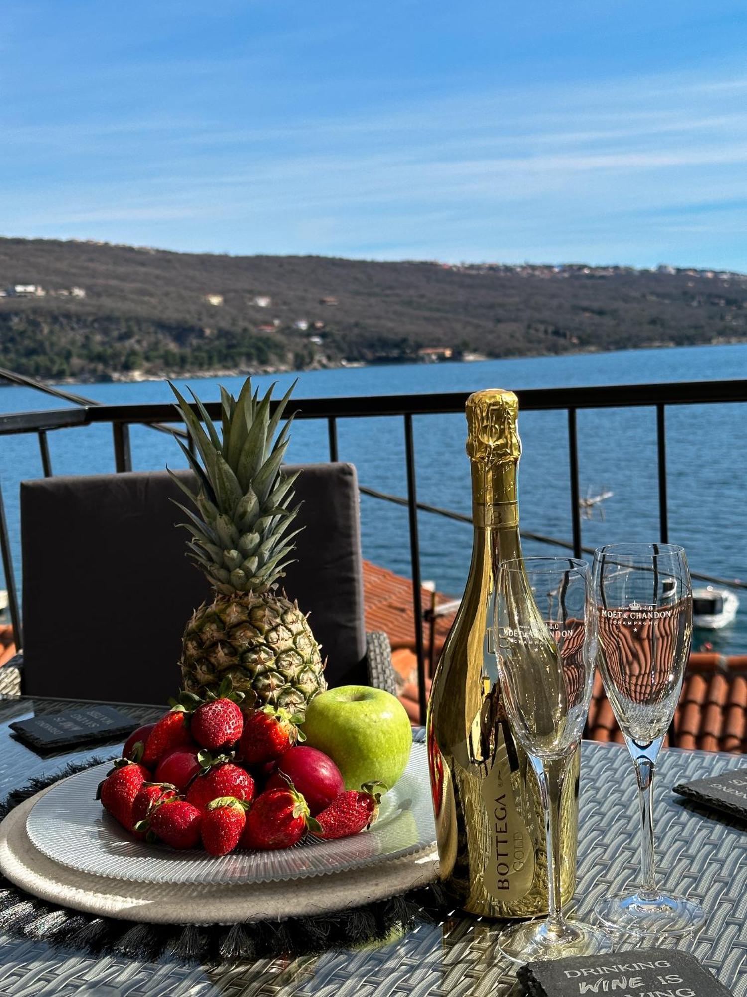 Villa Volos Apartment Karmen With Roof Terrace, Sea View, Free Private Parking Опатия Екстериор снимка