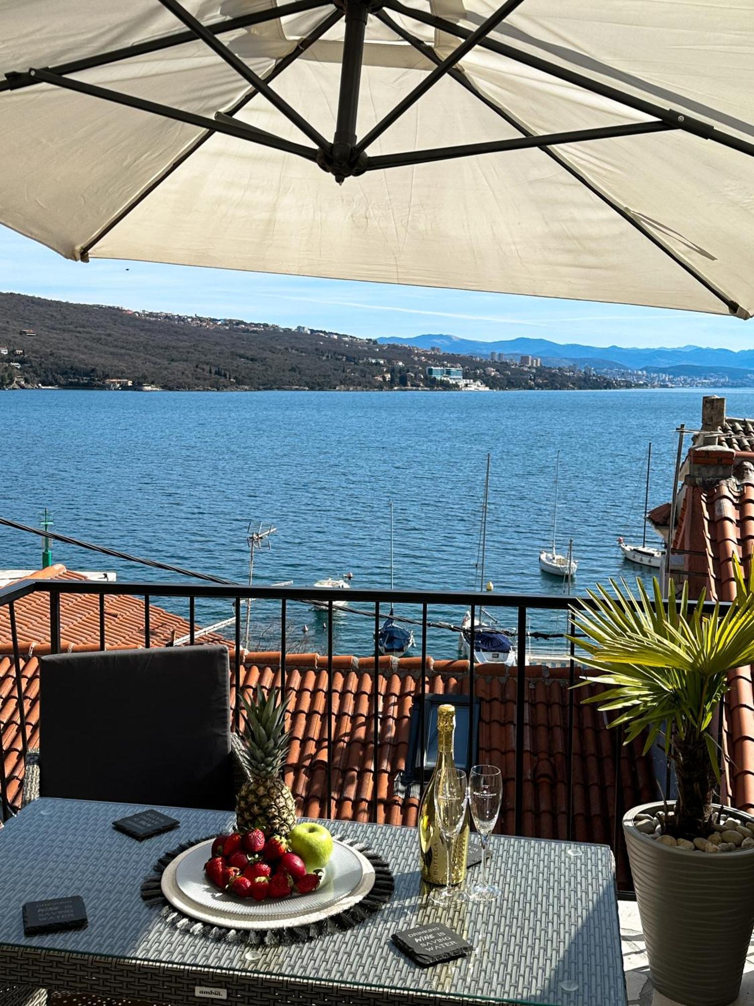 Villa Volos Apartment Karmen With Roof Terrace, Sea View, Free Private Parking Опатия Екстериор снимка